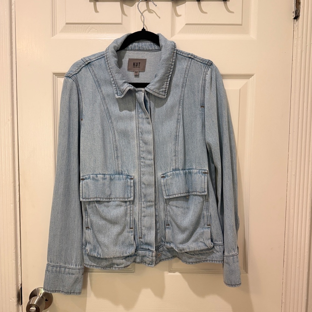 Kut from the Kloth Women's Soft Blue Jean Jacket - EUC - Size Large